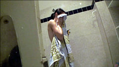 Podglądana pod prysznicem - ruskie dziewczyny